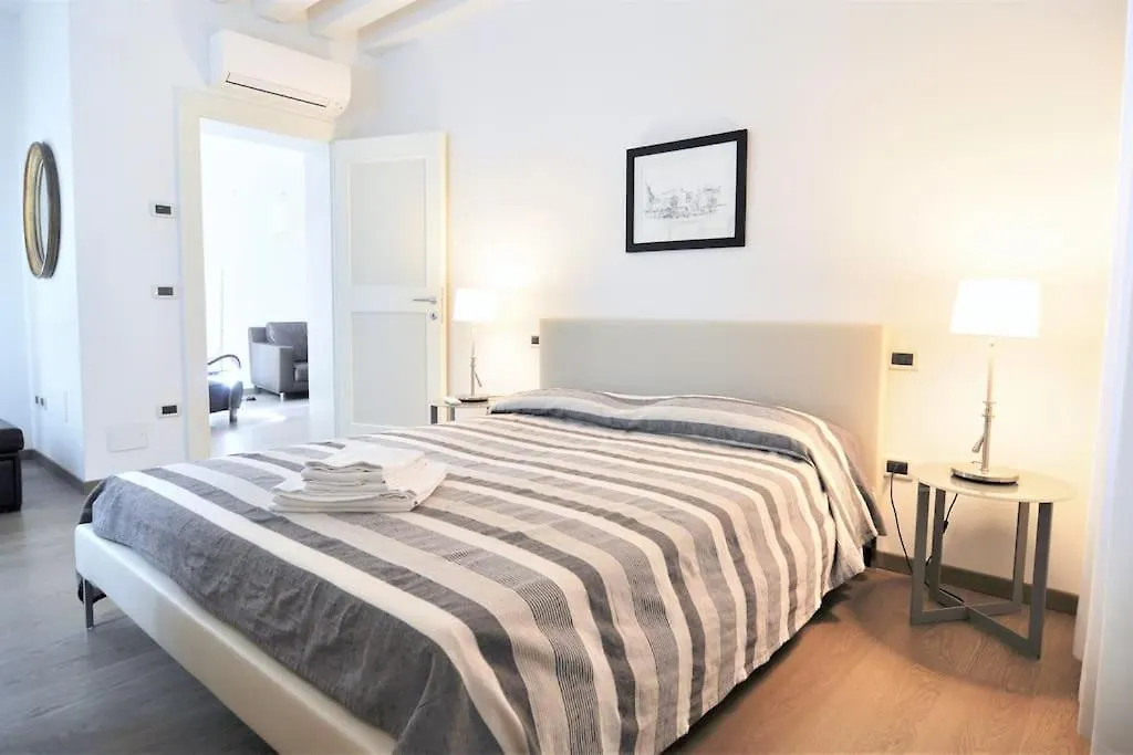 Stylish Apartment 100 Meters From San Marco Square Venecia