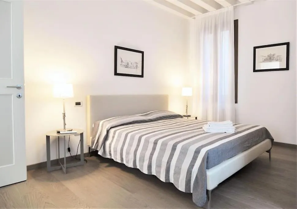 Stylish Apartment 100 Meters From San Marco Square Venecia